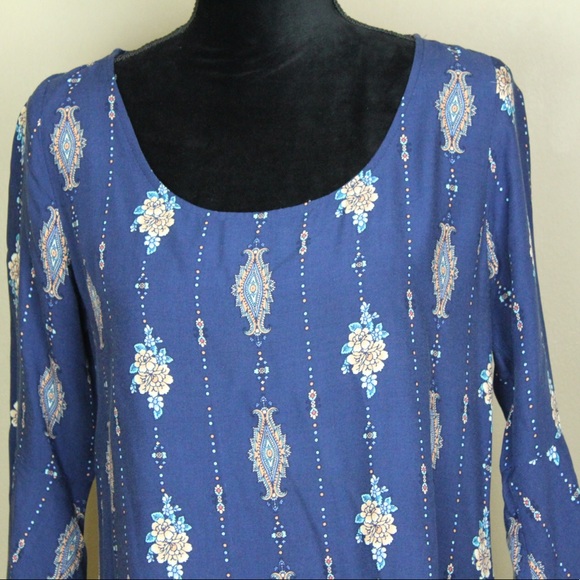 Sydney Rose Crew Neck Quarter Sleeve Blue Dress - Picture 2 of 3